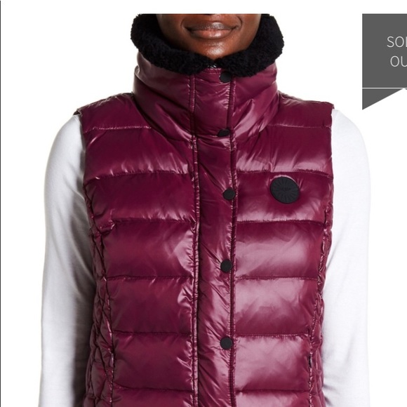 🎊😀🎉HP🎉😀🎊 UGG Down Vest - 1 left size M - Picture 3 of 8